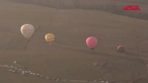 Raduno internazionale di mongolfiere a Mondovì: le immagini spettacolari