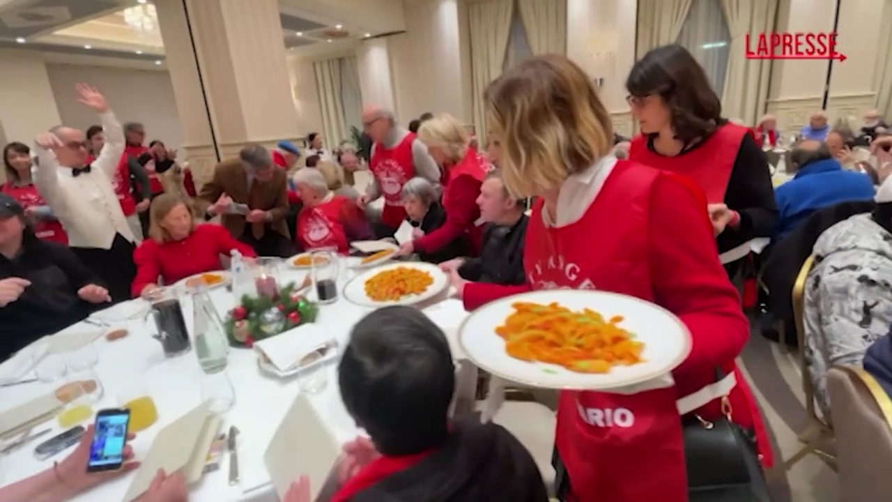 Solidarietà a Milano, 200 senza fissa dimora alla ‘Befana del Clochard’