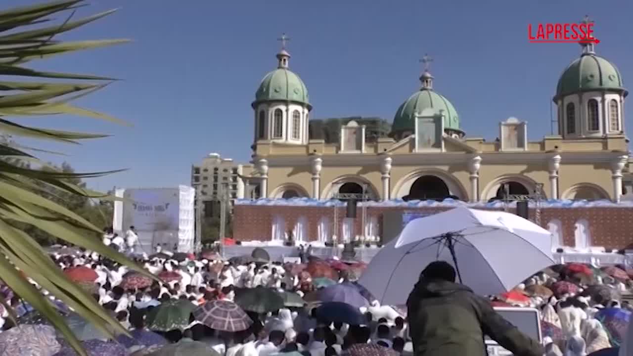 Etiopia, i cristiani ortodossi celebrano il Natale vestiti di bianco