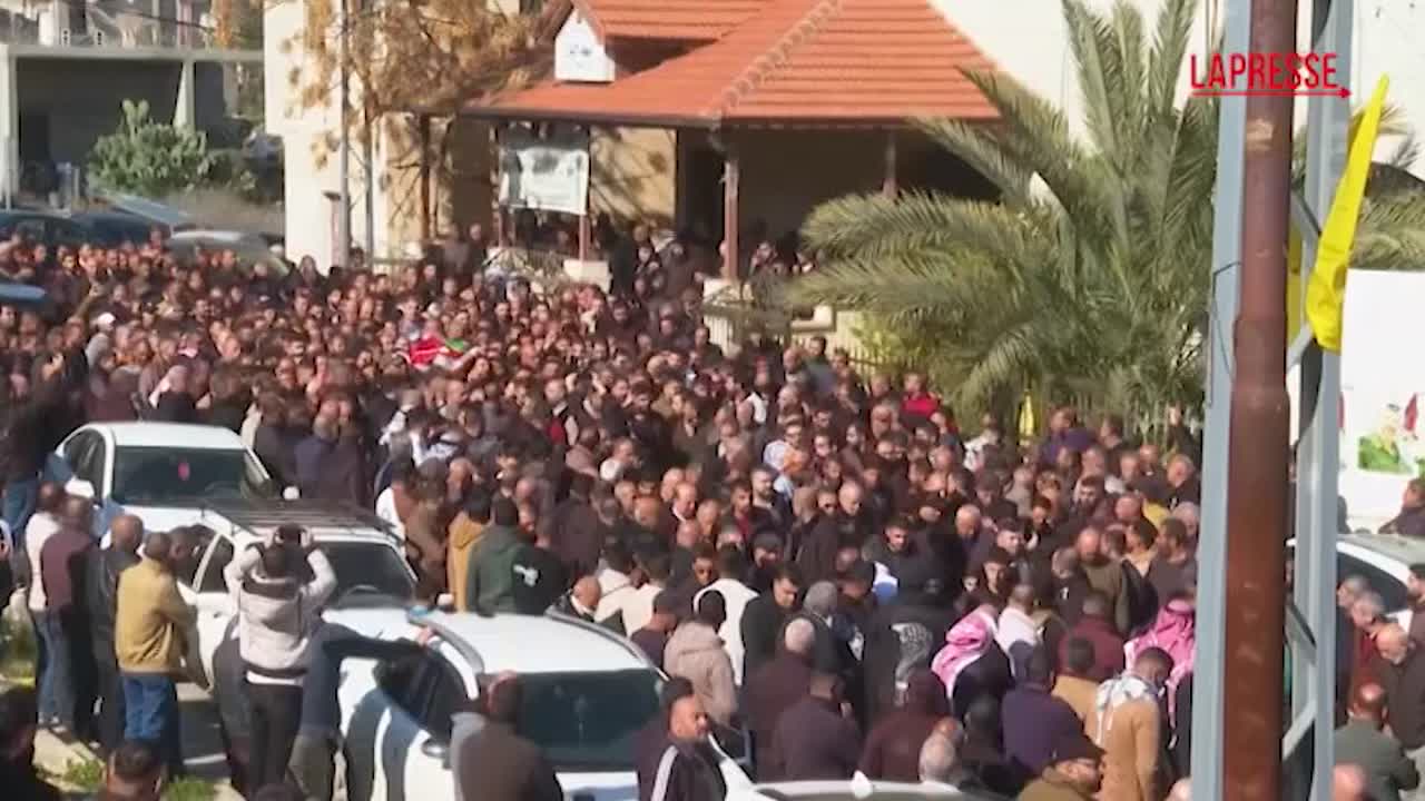 Cisgiordania, funerale di un veterano di Hamas ucciso in raid Israele