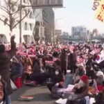 Sud Corea, proteste vicino alla residenza del presidente Yoon