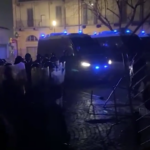 Ramy Elgaml, a manifestazione Torino bombe carta contro commissariato