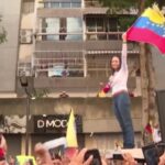 Venezuela, leader opposizione riappare in pubblico dopo mesi: arrestata e rilasciata