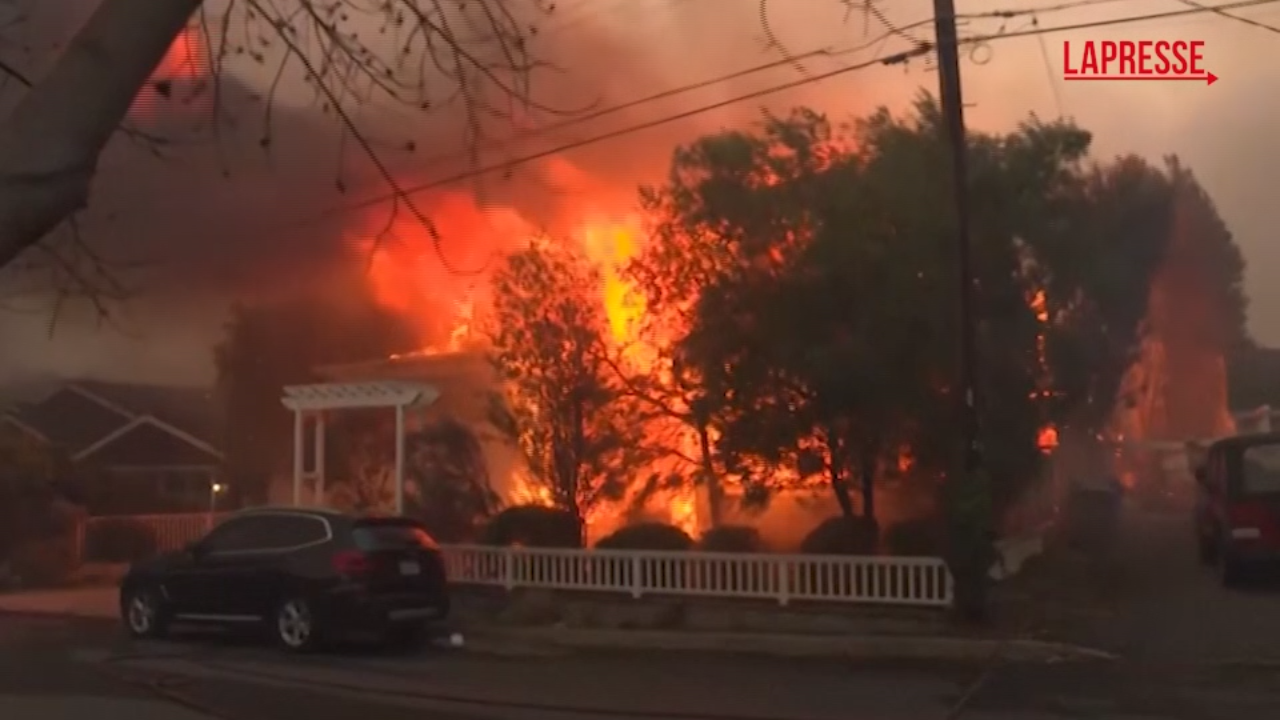 Los Angeles, ancora inferno di fuoco