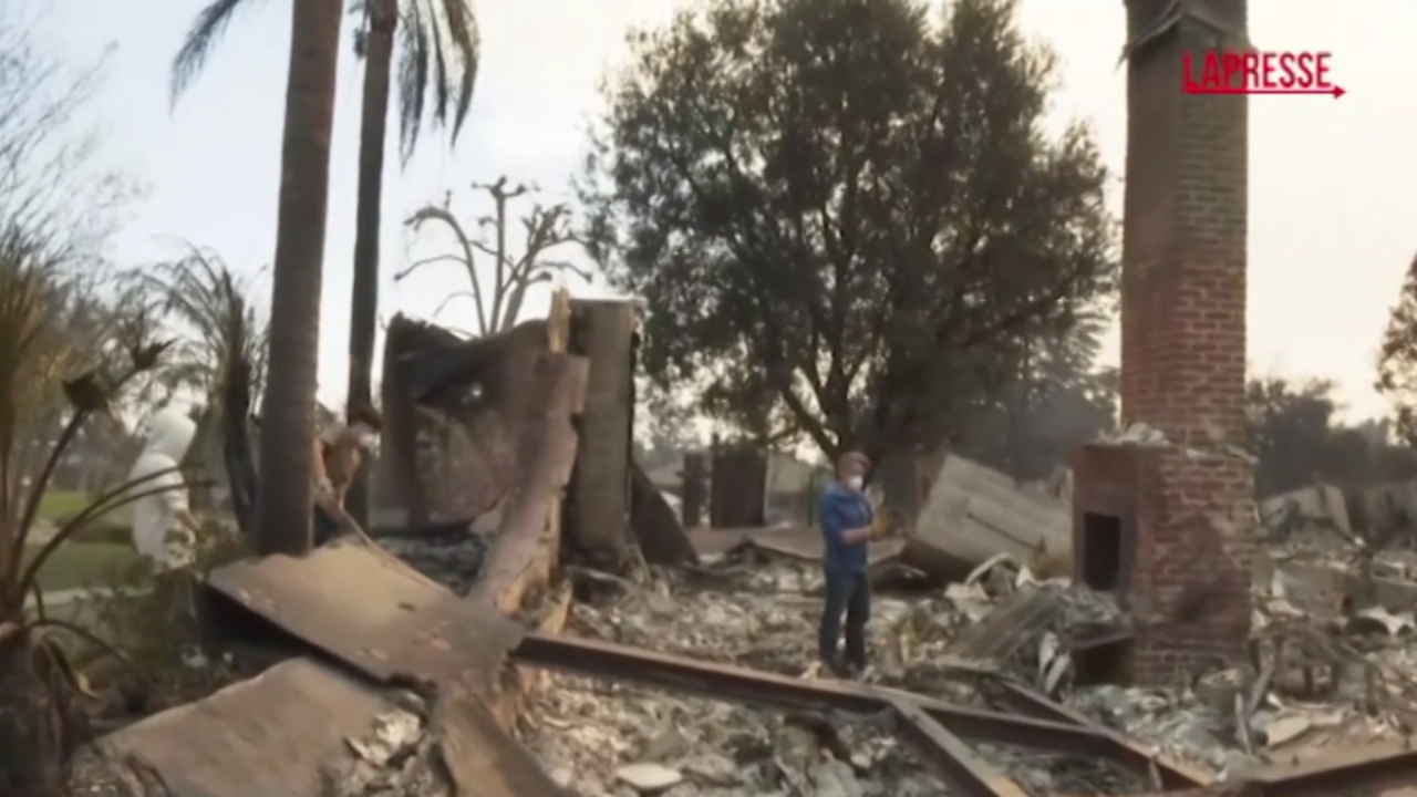 Incendi a Los Angeles, una famiglia di Altadena rientra in città: “La nostra casa distrutta”