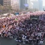 Corea del Sud, i sostenitori di Yoon Suk Yeol organizzano due raduni simultanei a Seoul