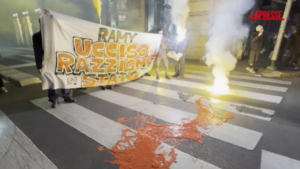 Morte Ramy Elgaml, a Milano vernice rossa contro Prefettura: ‘ucciso da razzismo di Stato’