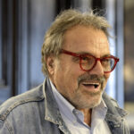 Oliviero Toscani ancora in terapia intensiva, condizioni gravi ma stabili