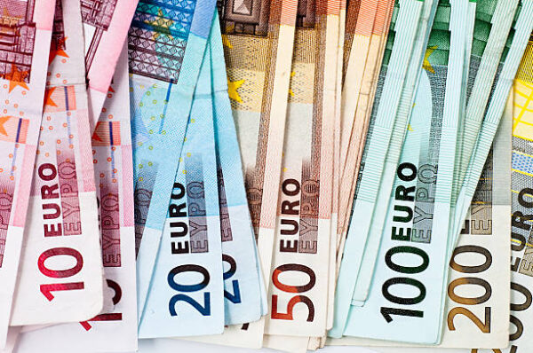 Civitavecchia, truffa da 300mila euro allo Stato italiano: indagati nove tunisini