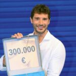 Ascolti Tv, De Martino cancella record Amadeus: 6.6 mln con Affari Tuoi