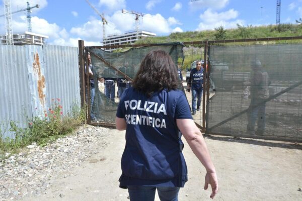 Roma, crollo in un cantiere: muore un operaio