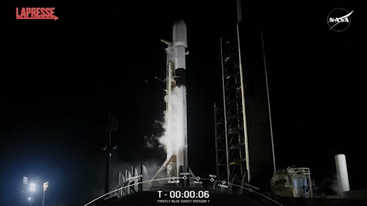 SpaceX, lanciati sulla Luna due lander di Usa e Giappone