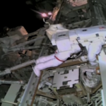 Spazio, astronauta bloccata da 7 mesi su Iss esce per una passeggiata spaziale