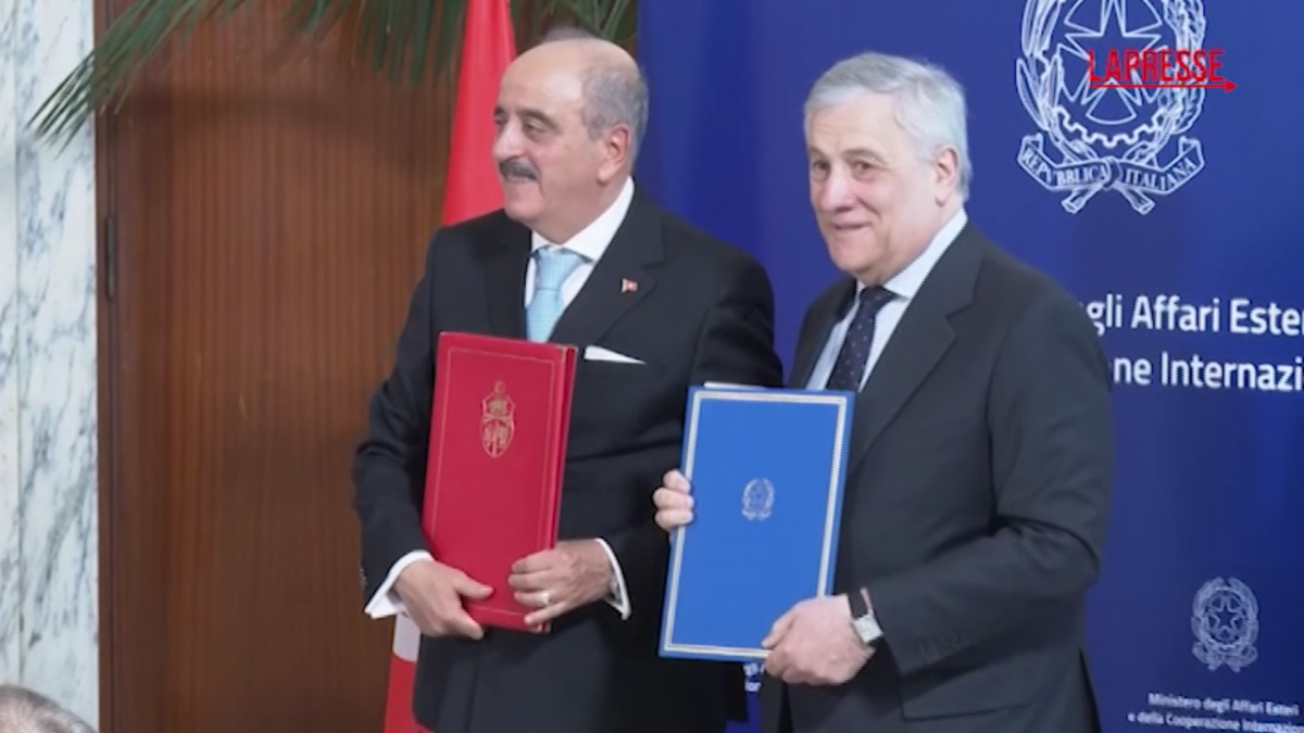 VIDEO Tajani incontra omologo tunisino: “Siamo ponte tra Tunisia e Ue” VIDEO Tajani incontra omologo tunisino: “Siamo ponte tra Tunisia e Ue”
