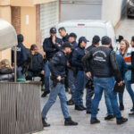 Roma, agenti aggrediti al Quarticciolo da 20 persone con spray urticante