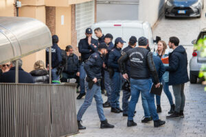 Roma, Incidente nel vano ascensore alla clinica Parioli Via Felice Giordano