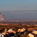 Gaza, colonne di fumo sulla Striscia