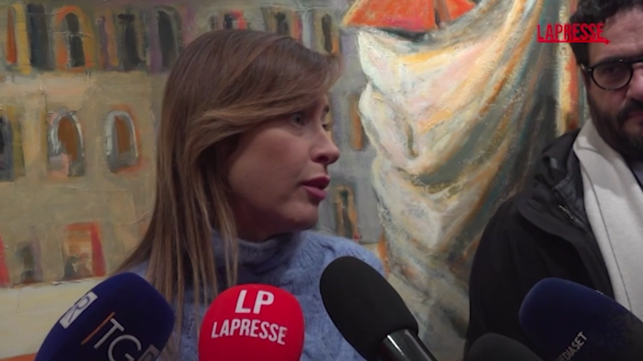 Maria Elena Boschi: “Meloni difende solo le donne che hanno il suo cognome”