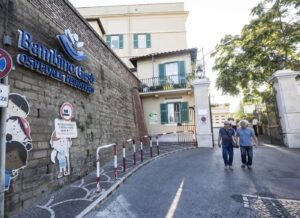 L'ospedale Bambino Gesù dove è ricoverata la bambina rom ferita alla schiena