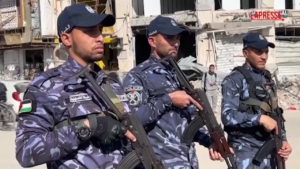 Gaza, polizia di Hamas dispiegata in tutta la Striscia dopo il cessate il fuoco