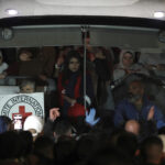 Gaza, Israele rilascia i primi 90 prigionieri palestinesi