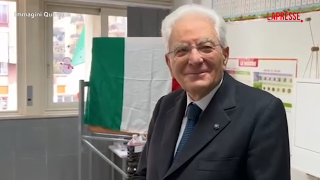 Mattarella: “Da piccolo sognavo di fare il medico, non il calciatore, non ero per niente bravo”