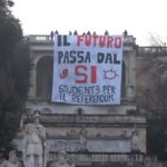 Referendum, blitz degli studenti a Roma: “Il futuro passa dal sì”