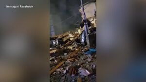 Esplosione in palazzina a Catania, la devastazione sui social: “È un inferno”