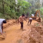Indonesia, frane e inondazioni: la fuga degli sfollati