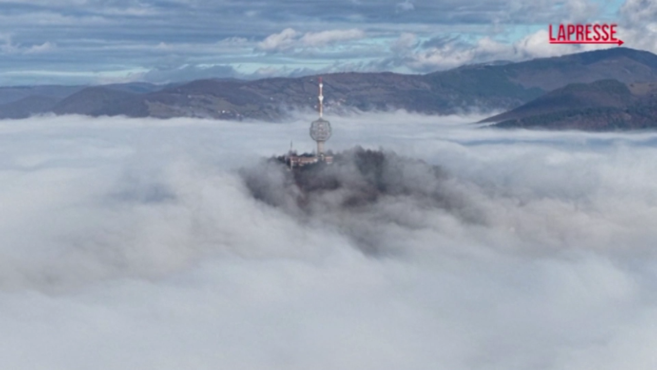 Bosnia, la capitale Sarajevo avvolta dallo smog