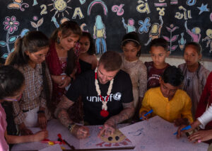 L’Unicef celebra 20 anni di collaborazione con David Beckham