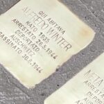 Giorno Memoria, a Milano nuove pietre d’inciampo: la storia di Alfredo, morto a 9 anni ad Auschwitz