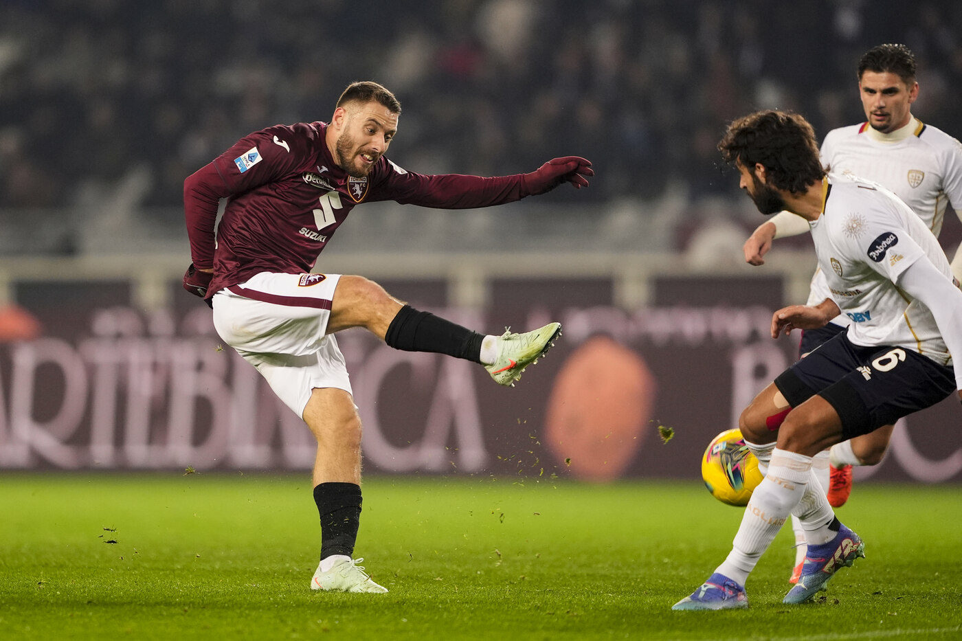 Torino Cagliari 2 0, doppietta di Adams