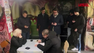 Milano, consegnata l’intimazione di sfratto al centro sociale Leoncavallo