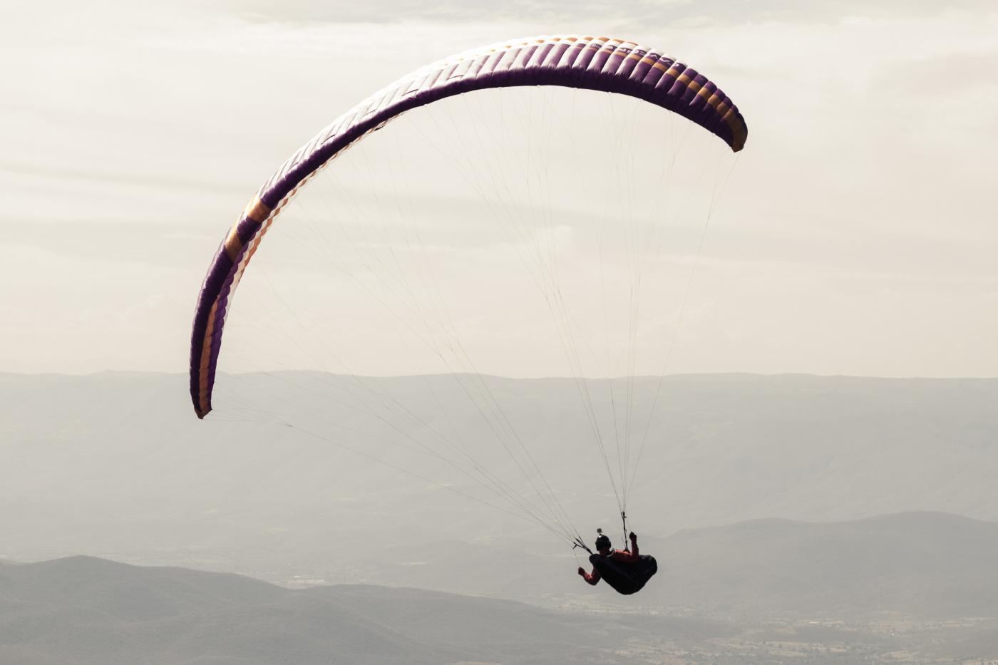 Spagna, morto italiano a Tenerife per incidente in parapendio