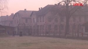 L’alba ad Auschwitz nell’80° anniversario della liberazione