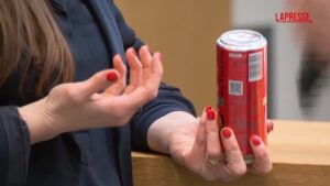 Coca-Cola ritirata in Europa, la portavoce del gruppo in Belgio spiega perché