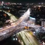 Belgrado, migliaia dimostranti bloccano le strade per protesta