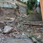 Maltempo, crolla muro a Genova: nessun ferito