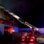 Novedrate, maxi incendio in un’azienda di metalli