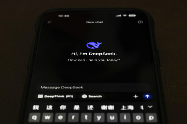 DeepSeek è la nuova intelligenza artificiale di produzione cinese.