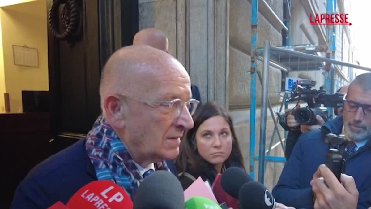 VIDEO Caso Almasri, Sisto: “Da Nordio e Piantedosi comportamento corretto” VIDEO Caso Almasri, Sisto: “Da Nordio e Piantedosi comportamento corretto”