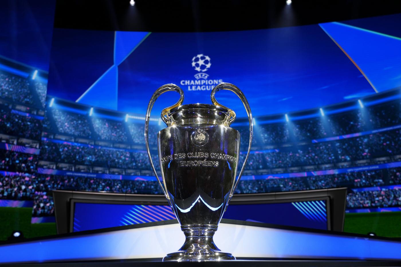 Champions League, come funziona il sorteggio per i playoff: data, ora e dove vederlo