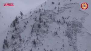 Bardonecchia, grossa valanga nel Vallon Cros: le immagini dall’alto