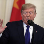 Trump esclude di espellere Harry: “Ha abbastanza problemi con la moglie Meghan”