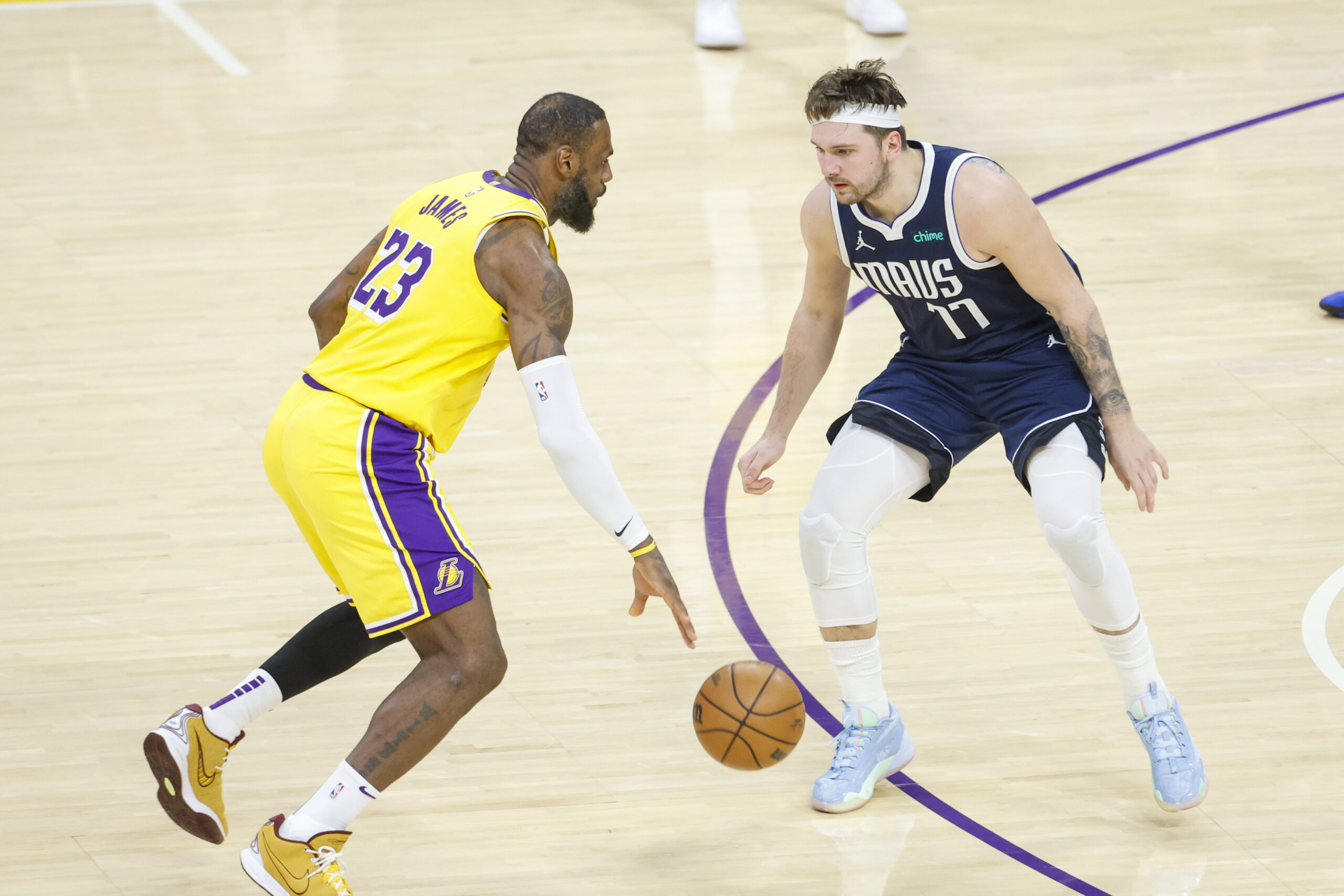 NBA, Luka Doncic ai Lakers in cambio di Anthony Davis
