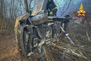 Lecco, incidente stradale a Primaluna: coinvolti sei bimbi su un pulmino