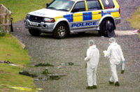 Polizia sulla scena del crimine di un omicidio (foto d'archivio). A Sheffield un 15enne è stato accoltellato a morte da un coetaneo a scuola