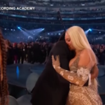 Grammy 2025, Beyoncé vince il premio per miglior album dell’anno: il video dell’annuncio