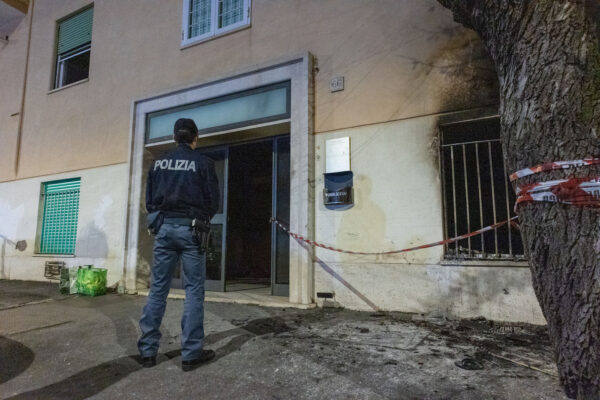 Roma, ai domiciliari per stupro evade e violenta un'altra donna - LaPresse